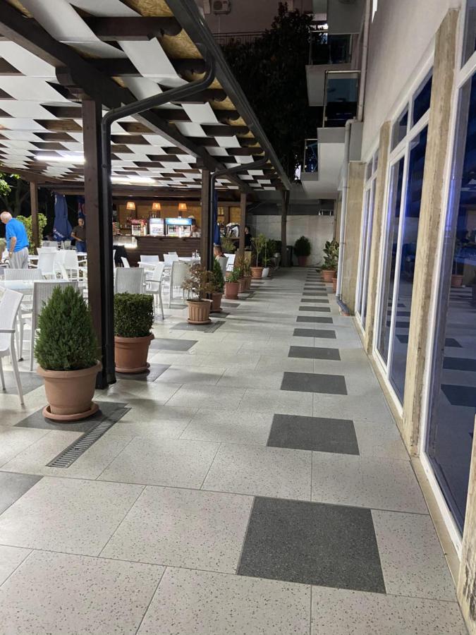 Hotel Center Park à Velipojë Extérieur photo